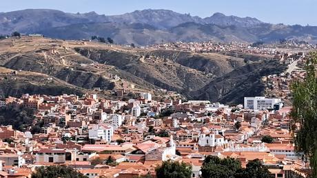 BOLIVIA : LA CIUDAD BLANCA DE SUCRE BOLIVIA : LA CIUDAD BLANCA DE SUCRE