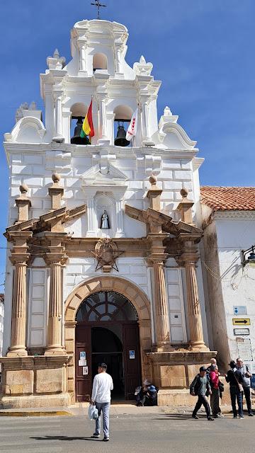 BOLIVIA : LA CIUDAD BLANCA DE SUCRE BOLIVIA : LA CIUDAD BLANCA DE SUCRE
