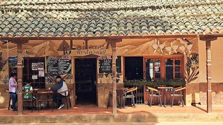 BOLIVIA: EL FUERTE DE SAMAIPATA BOLIVIA: EL FUERTE DE SAMAIPATA