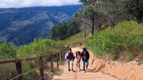 BOLIVIA: EL FUERTE DE SAMAIPATA BOLIVIA: EL FUERTE DE SAMAIPATA