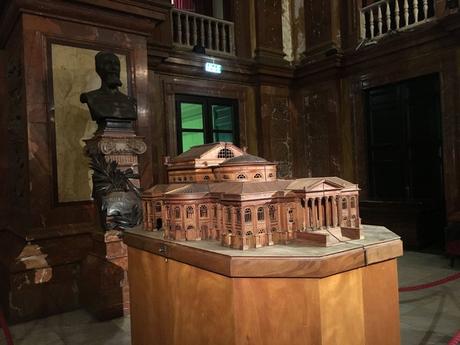 Visitando el Teatro Massimo de Palermo, el mayor de Italia. IMG_3456.JPG