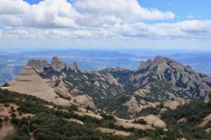 Del 18 al 21 de abril. Viaje de grupo: Macizo de Montserrat. Barcelona. Del 18 al 21 de abril. Viaje de grupo: Macizo de Montserrat. Barcelona.