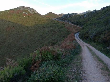 Asiegu-Picu Tiedu-La Cabeza Ubena-Tornallás