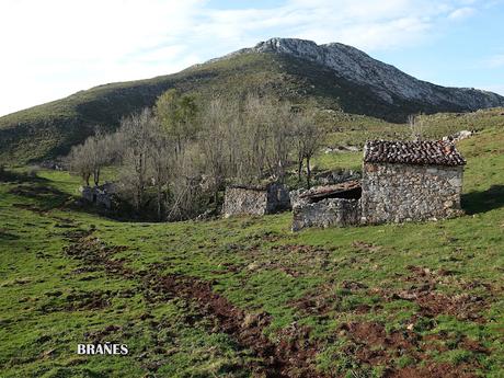 Asiegu-Picu Tiedu-La Cabeza Ubena-Tornallás