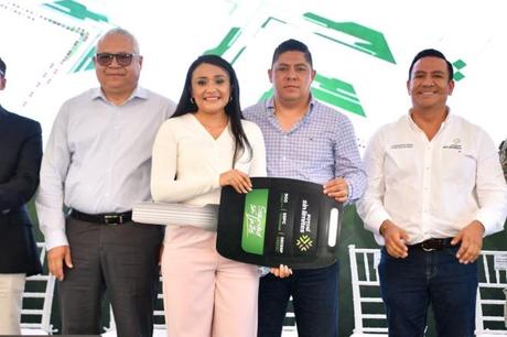 Ricardo Gallardo entrega 106 patrullas a municipios de San Luis Potosí