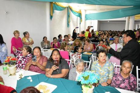 Gobierno municipal de Soledad honra y celebra con alegría el Día de las y los Adultos Mayores
