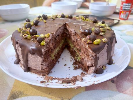 Tarta de chocolate Dubai sin gluten, lactosa y azúcar