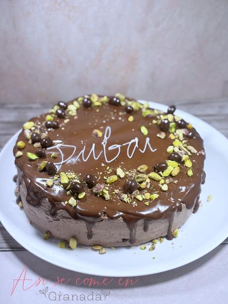 Tarta de chocolate Dubai sin gluten, lactosa y azúcar