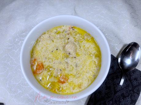 Sopa alemana de puerro con albóndigas