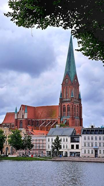 ALEMANIA : EL CASTILLO DE SCHWERIN ALEMANIA : EL CASTILLO DE SCHWERIN