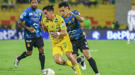 EN VIVO | Pereira vs. Bucaramanga: gol anulado, tres palos y duelo de arqueros (0-0) Acción de juego entre Deportivo Pereira y Atlético Bucaramanga en el Centenario de Armenia