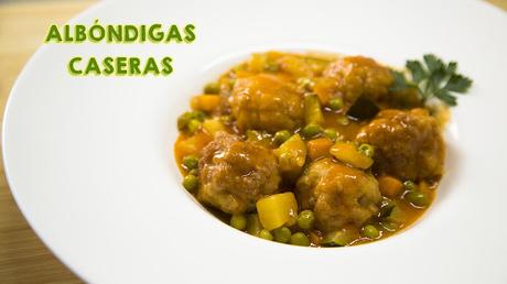 ALBÓNDIGAS CASERAS EN SALSA JARDINERA