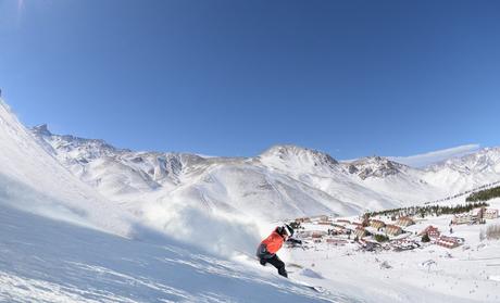 Pistas sin nieve: las soluciones que reinventan el esquí en tiempos de cambio climático Pistas sin nieve: las soluciones que reinventan el esquí en tiempos de cambio climático