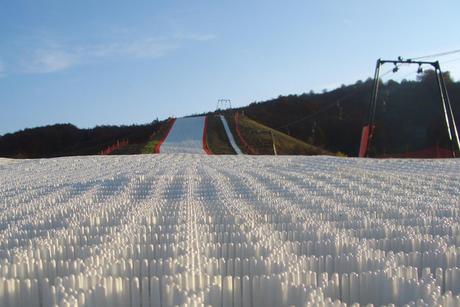 Pistas sin nieve: las soluciones que reinventan el esquí en tiempos de cambio climático Pistas sin nieve: las soluciones que reinventan el esquí en tiempos de cambio climático