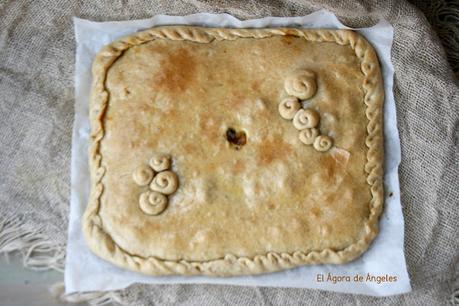 Empanada de pollo y champiñones Empanada de pollo y champiñones El Ágora de Ángeles