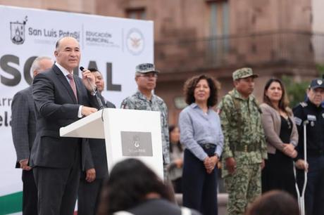 Calidad académica y valores cívicos, base del Sistema Educativo Municipal: Enrique Galindo Calidad académica y valores cívicos, base del Sistema Educativo Municipal: Enrique Galindo