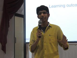 🚀 Farrhad Acidwalla: De un Foro en Línea a Fundar Rockstah Media, el Joven Empresario que Empezó con 15 Años 🚀 Farrhad Acidwalla: De un Foro en Línea a Fundar Rockstah Media, el Joven Empresario que Empezó con 15 Años