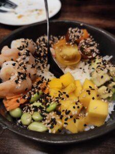 Cómo preparar Poke Bowl de Salmón Cómo preparar Poke Bowl de Salmón