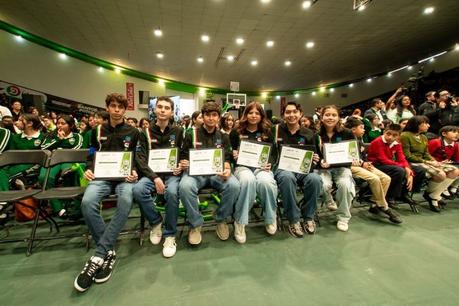 San Luis Potosí reconoce a estudiantes por campeonato mundial de robótica
