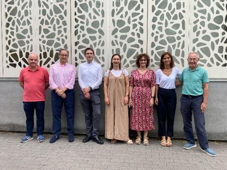 Fujitsu se asocia con tres fundaciones de salud en Galicia para validar la IA en diagnóstico genético Fujitsu se asocia con tres fundaciones de salud en Galicia para validar la IA en diagnóstico genético