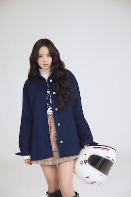 JISOO y Tommy Hilfiger JISOO de BLACKPINK protagoniza la campaña Racing Club de Tommy Hilfiger Otoño 2025. Descubre cómo el K-Pop reinventa el estilo preppy.