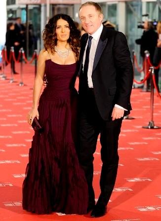 Salma Hayek, de la alfombra roja de los Goya, al Front Row de McQueen, en Londres