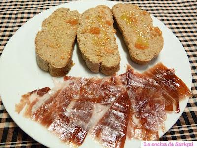 Jamón de Jabugo con pan con tomate