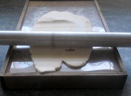 Estirar la masa pareja  3 x 1