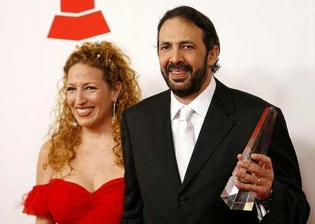 Juan Luis Guerra desmiente haber abandonado su iglesia Juan Luis Guerra desmiente haber abandonado su iglesia