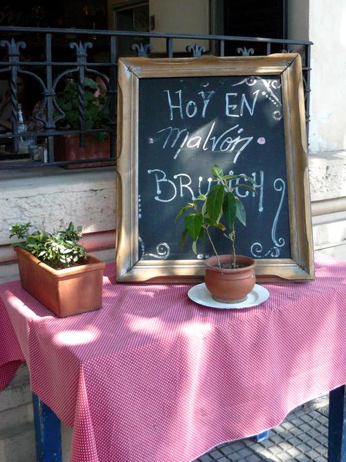 todos en el barrio hablan de malvón