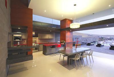 CASA MINIMALISTA CN EN PERU