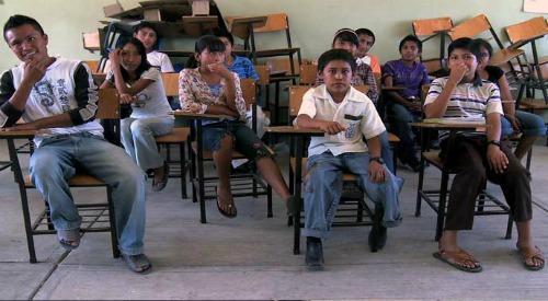 panzazo1 `De panzazo, tibio y propagandístico reclamo al sistema educativo mexicano