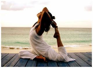 El yoga alivia los problemas de la menopausia.