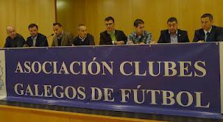 LA ASOCIACIÓN DE CLUBES GALEGOS DE FÚTBOL CELEBRÓ UNA XORNADA DE CONVIVENCIA EN SANTIAGO
