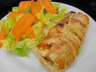 Trenza de pera y nueces al roquefort