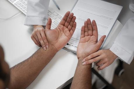 Los certificados de incapacidad y sus efectos en la relación laboral