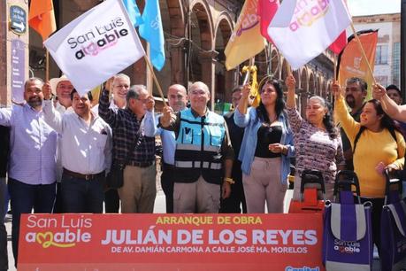Enrique Galindo inicia rehabilitación integral de la calle Julián de Los Reyes en el Centro Histórico Enrique Galindo inicia rehabilitación integral de la calle Julián de Los Reyes en el Centro Histórico