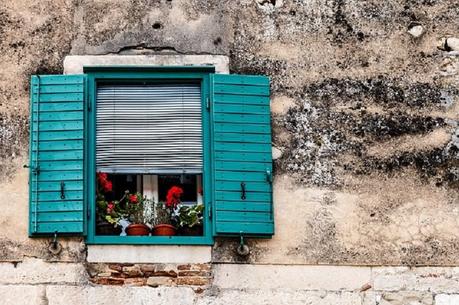 BENEFICIOS Y VENTAJAS DE LAS CONTRAVENTANAS DE ALUMINIO