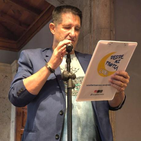 Mi relato «LAS CANCIONES MEMORABLES» leído en el recital «Un otoño en Moya». Mi relato «LAS CANCIONES MEMORABLES» leído en el recital «Un otoño en Moya».