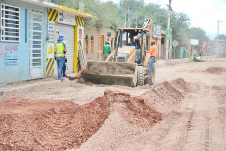 Villa de Pozos supervisa rehabilitación en Bosques de las Flores