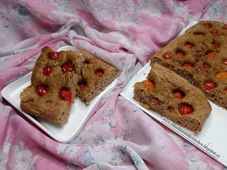 FOCCACIA À LA FARINE DE BLÉ COMPLET / WHOLE WHEAT FOCCACIA / FOCCACIA DE HARINA INTEGRAL / فوكاشيا دقيق القمح الكامل FOCCACIA À LA FARINE DE BLÉ COMPLET / WHOLE WHEAT FOCCACIA / FOCCACIA DE HARINA INTEGRAL / فوكاشيا دقيق القمح الكامل