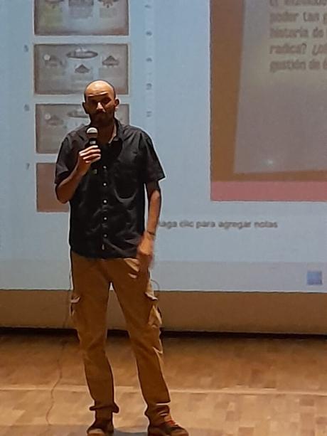 Carlos Cortés como speaker en Pereira