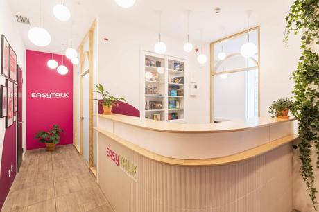 Formación de idiomas para empresas internacionales con Easy Talk, bonificable a través de FUNDAE