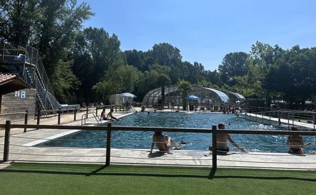 Escapada a la Rioja Alavesa (con niño y autocaravana) piscina camping haro