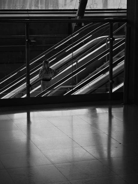 ¿Subir? o ¿Bajar?… – Fotografía creativa móvil en Barakaldo | Ibarakaldo