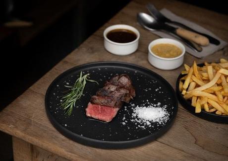 Parking cumple 10 años con novedades: de la pizza a la carne a la brasa y la pita en Barcelona