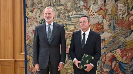 El Rey Felipe VI maltrata la Corona y diezma a los monárquicos