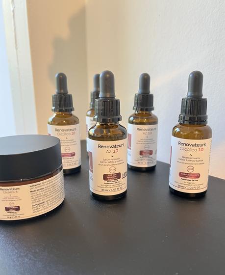 exfoliate para piel sensible eximia AZ10 Tres expertos presentan un ácido seguro para piel sensible y una línea completa de skincare. Conocé la innovación que revoluciona el cuidado facial.