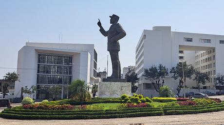 MOZAMBIQUE : ITINERARIO POR LOS BARRIOS DE MAPUTO