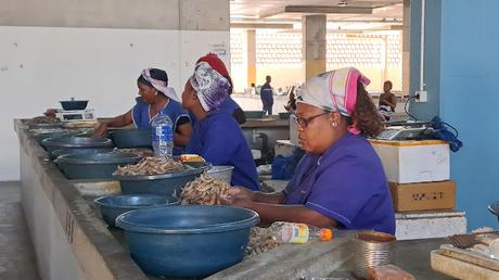 MOZAMBIQUE : ITINERARIO POR LOS BARRIOS DE MAPUTO